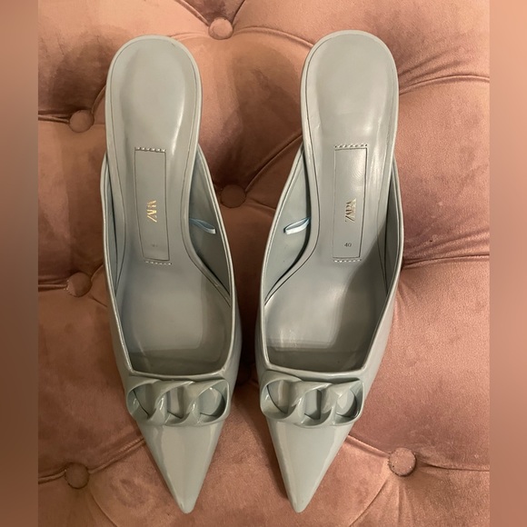 Zara blue patent leather chain link mules - Picture 1 of 3